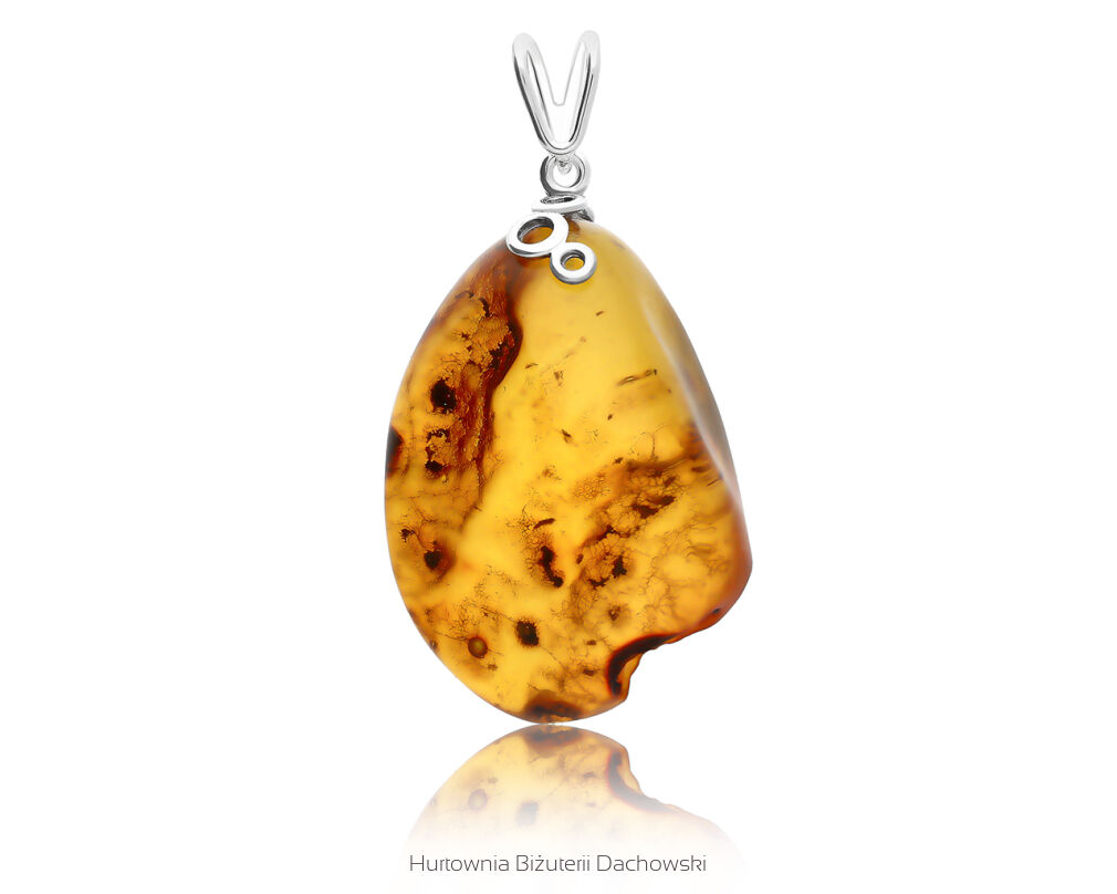 Zawieszka srebrna z naturalnym bursztynem pr.925