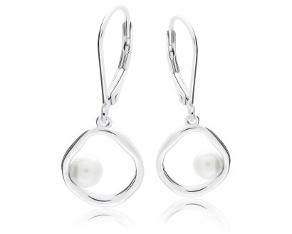 Kolczyki srebrne wiszące z perłą pr.925