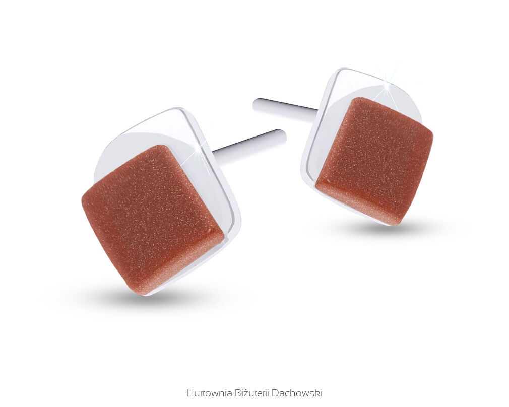 Srebrne kolczyki na sztyfcie z piaskiem pustyni