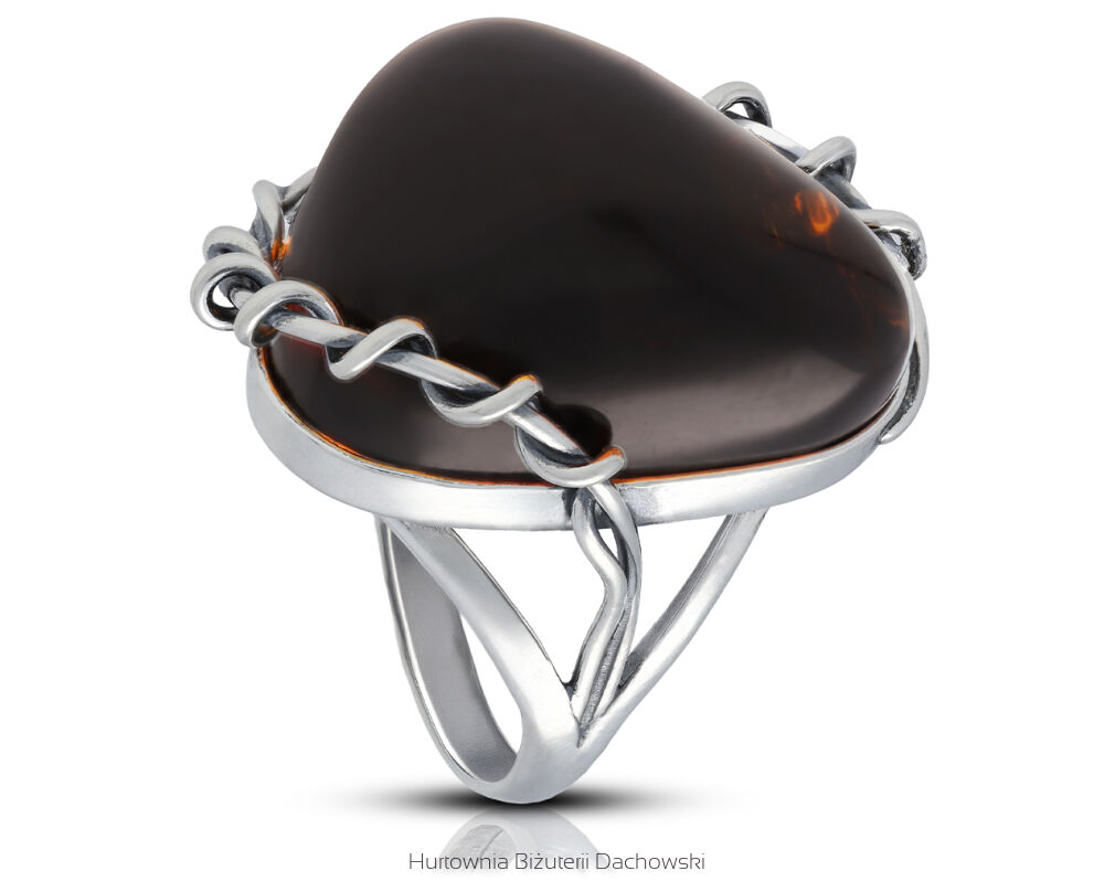 Pierścionek srebrny z naturalnym bursztynem pr.925